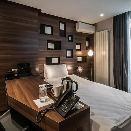 Western Premier Natalija Hotel 4*