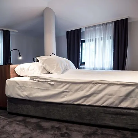 Western Premier Natalija 4*