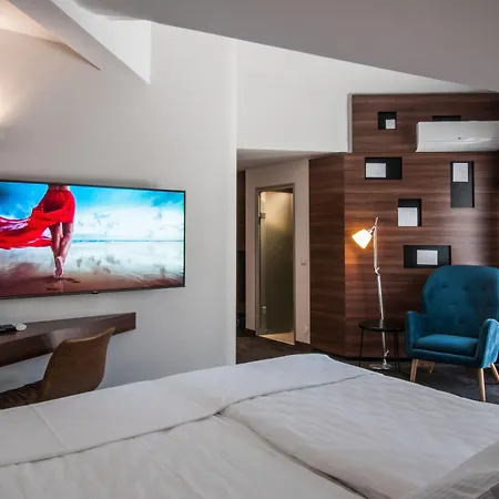 Western Premier Natalija 4*