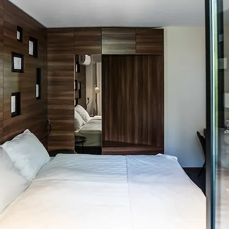 Hotel Western Premier Natalija 4*