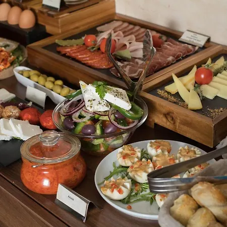 Western Premier Natalija 4*