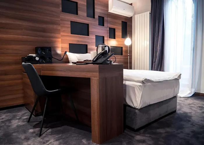 Western Premier Natalija Hotel